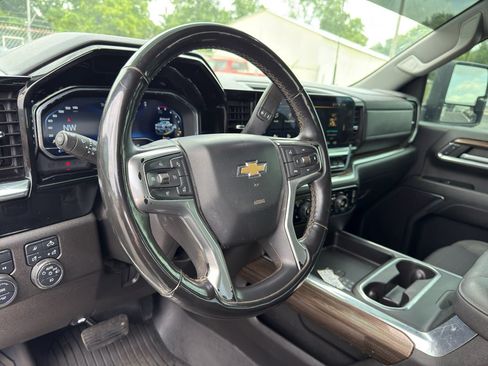 Used 2024 Chevrolet Silverado 2500 LT w/ Convenience Package AWD/4WD image 34