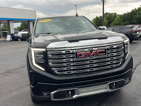 Used 2024 GMC Sierra 1500 Denali AWD/4WD image 8