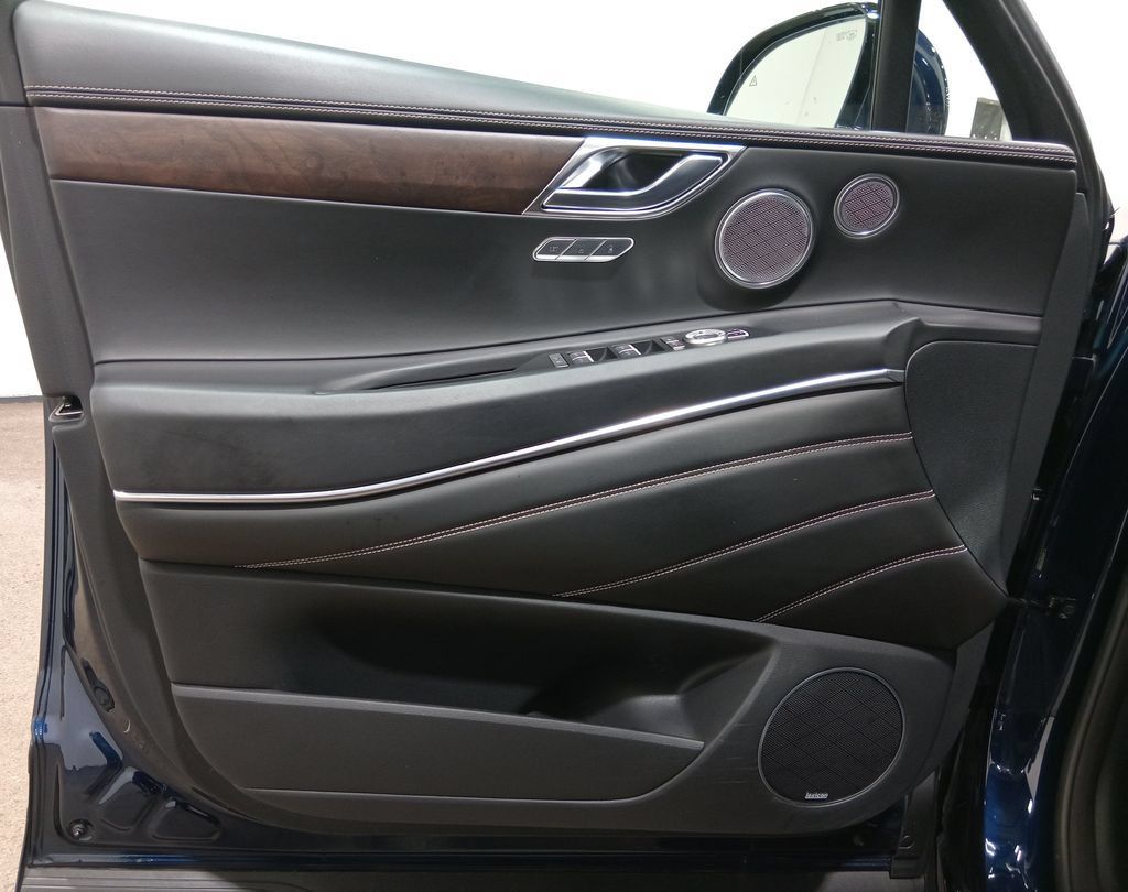 Used 2022 Genesis GV80 3.5T Advanced + AWD/4WD image 19