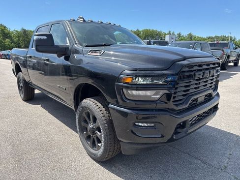 New 2026 RAM 2500 Big Horn AWD/4WD image 7