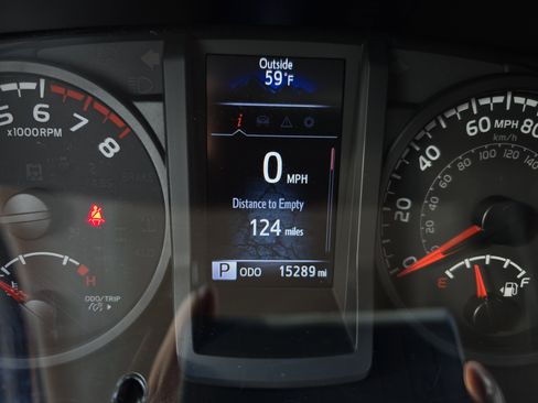 Used 2023 Toyota Tacoma SR image 23