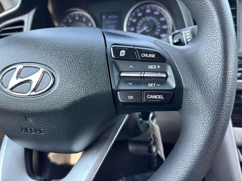 Used 2020 Hyundai Elantra SE w/ Cargo Package (C1) FWD image 17