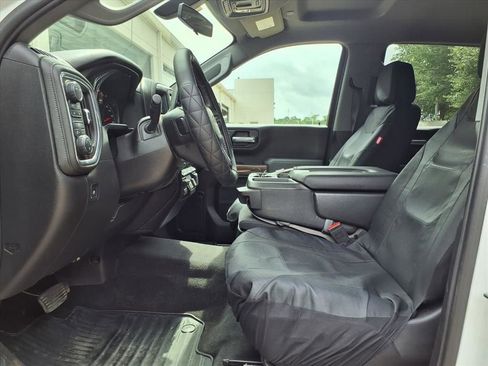 Used 2019 Chevrolet Silverado 1500 LT w/ Texas Edition AWD/4WD image 10
