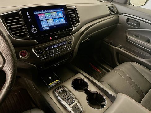 Used 2024 Honda Passport TrailSport image 26