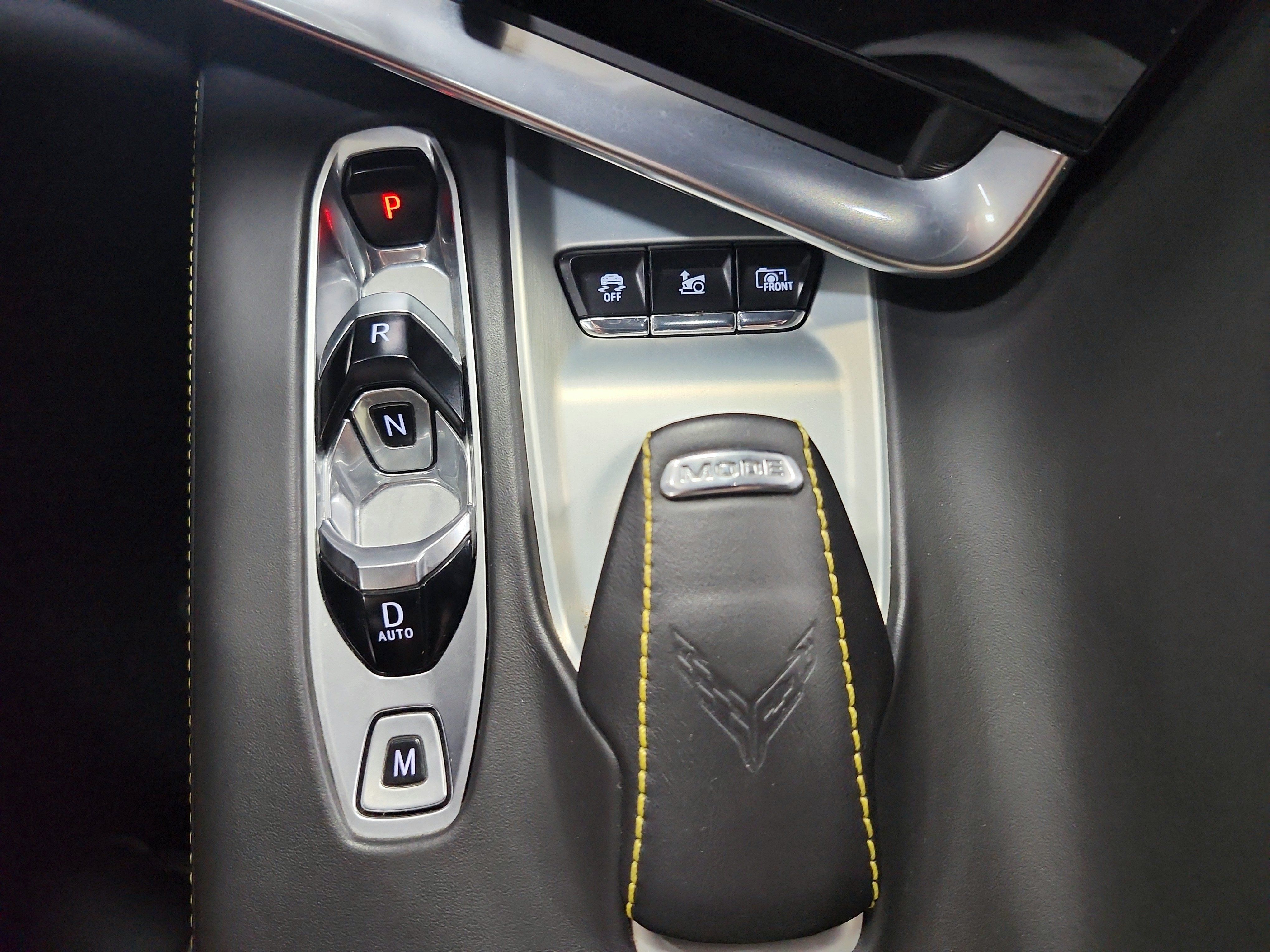 Used 2021 Chevrolet Corvette Stingray Premium Cpe w/ Z51 Performance Package RWD image 24
