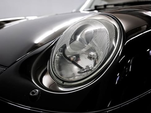 Used 1995 Porsche 911 Carrera RWD image 32
