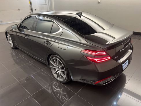 Used 2025 Genesis G70 2.5T image 4