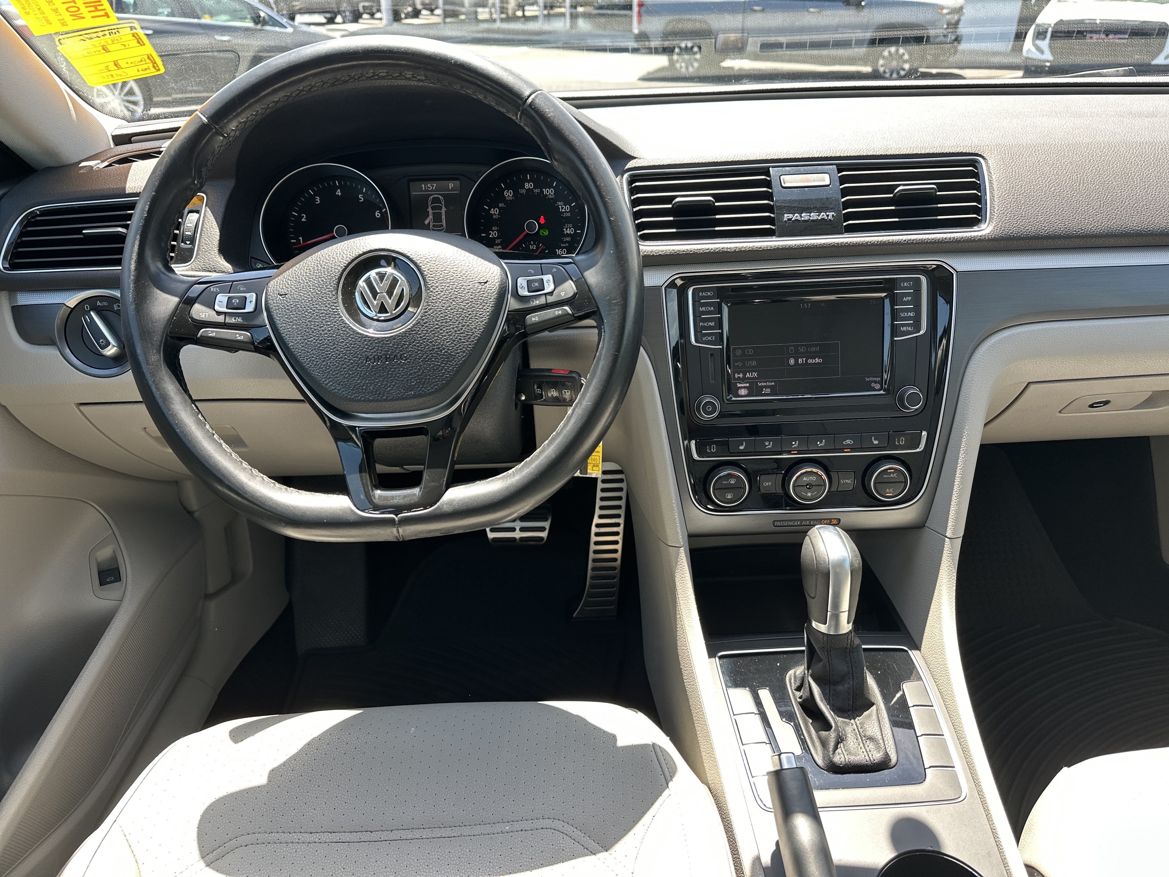 Used 2018 Volkswagen Passat 2.0T R-Line FWD image 16