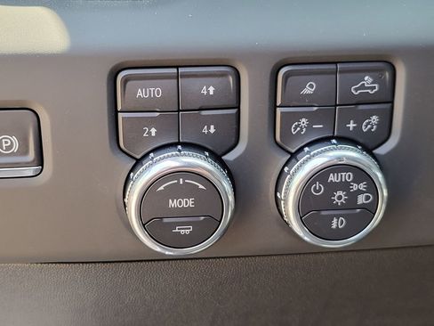 New 2025 GMC Sierra 2500 AT4 w/ Technology Package image 26