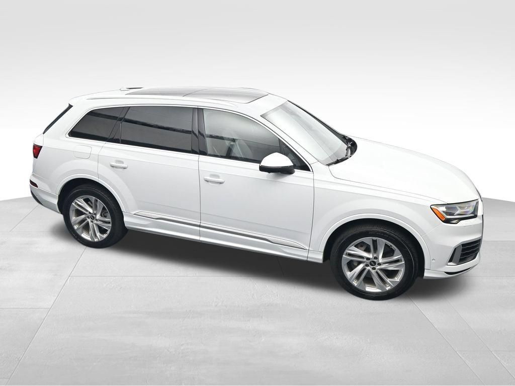 Used 2021 Audi Q7 3.0T Premium Plus w/ Premium Plus Package AWD/4WD image 39