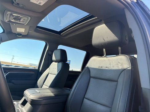 Used 2024 GMC Sierra 2500 Denali w/ Denali Reserve Package image 10