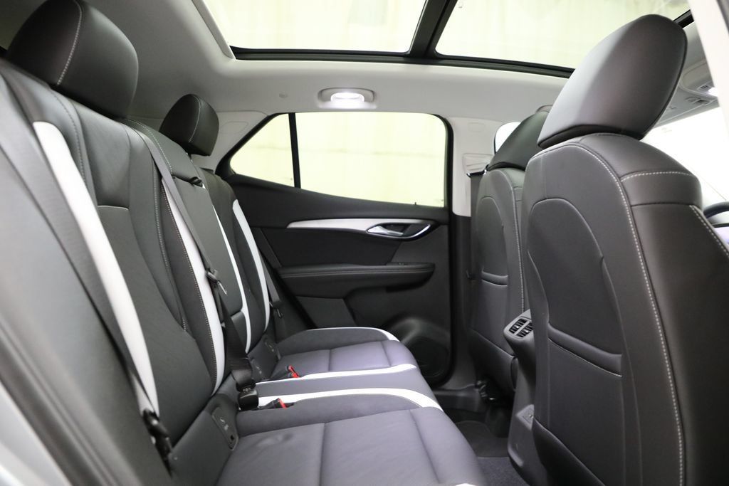 Certified 2024 Buick Envision Sport Touring AWD/4WD image 17