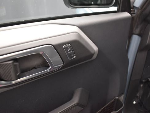 Used 2022 Ford Bronco 4-Door image 10