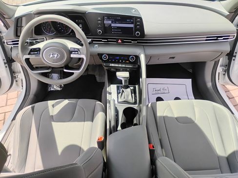 Used 2023 Hyundai Elantra SEL FWD image 53