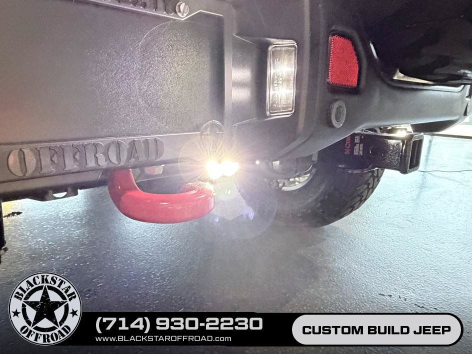 Used 2025 Jeep Wrangler Unlimited Rubicon AWD/4WD image 33