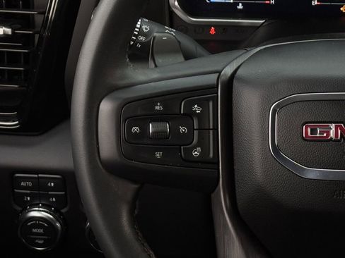 Used 2024 GMC Sierra 1500 AT4 w/ Technology Package AWD/4WD image 16