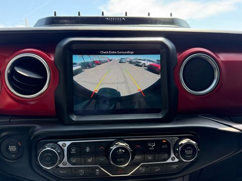 Used 2019 Jeep Wrangler Unlimited Rubicon image 29