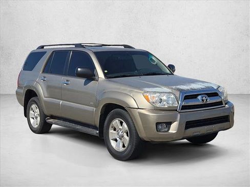 Used 2008 Toyota 4Runner SR5 image 3