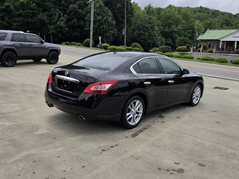 Used 2011 Nissan Maxima 3.5 SV w/ Monitor Pkg FWD image 5