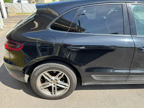Used 2018 Porsche Macan Sport Edition AWD/4WD image 10