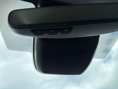 Used 2025 Toyota Grand Highlander XLE image 25