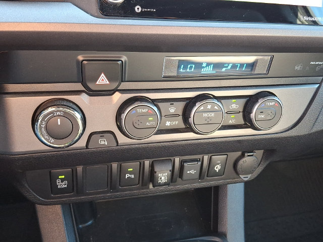 Used 2021 Toyota Tacoma TRD Off-Road w/ Technology Package AWD/4WD image 15