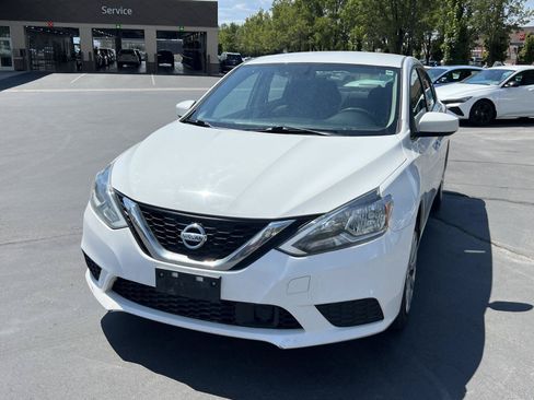 Used 2018 Nissan Sentra S FWD image 2