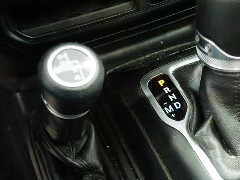 Certified 2019 Jeep Wrangler Unlimited Sport S image 29