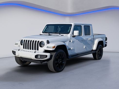 Used 2023 Jeep Gladiator Overland image 5