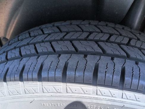 Used 2017 Chevrolet Equinox LT FWD image 7