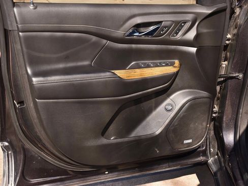 Used 2019 GMC Acadia Denali w/ Technology Package image 36