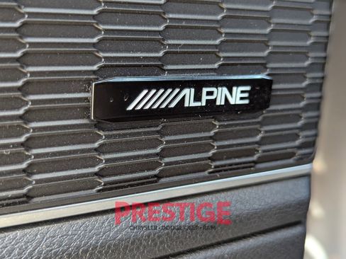 Used 2022 Jeep Grand Cherokee Limited w/ Trailer Tow Prep Group (B) image 28