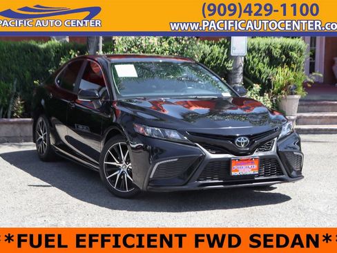 Used 2024 Toyota Camry SE FWD image 1