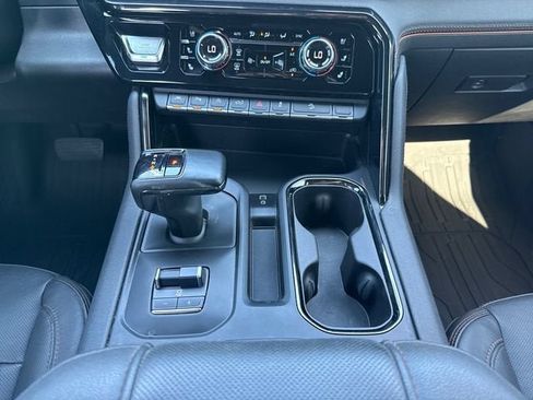 Used 2024 GMC Sierra 1500 AT4 w/ Technology Package AWD/4WD image 15
