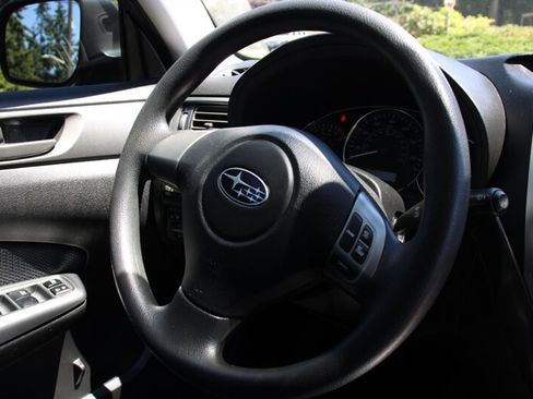Used 2011 Subaru Forester 2.5X w/ Alloy Wheel Value Pkg AWD/4WD image 16