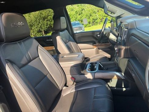 Used 2020 Chevrolet Silverado 2500 High Country w/ Technology Package AWD/4WD image 41