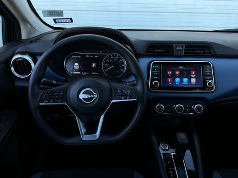 Used 2025 Nissan Versa SV image 13