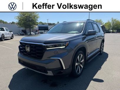 Used 2025 Honda Pilot Touring