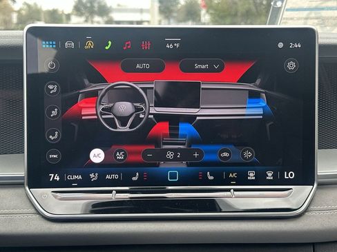 New 2026 Volkswagen Tiguan SE R-Line image 19