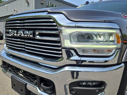 Used 2022 RAM 2500 Laramie AWD/4WD image 9