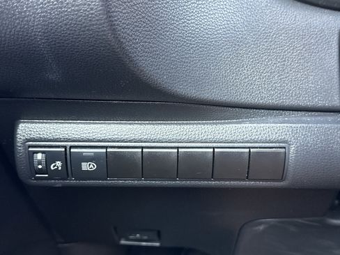 Used 2021 Toyota Corolla SE image 16