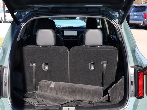 Used 2025 Kia Sorento EX image 22