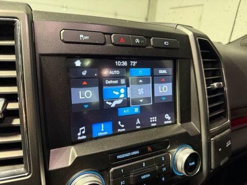 Used 2017 Ford F150 Lariat w/ Equipment Group 502A Luxury AWD/4WD image 18