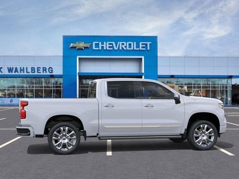 New 2026 Chevrolet Silverado 1500 High Country AWD/4WD image 5