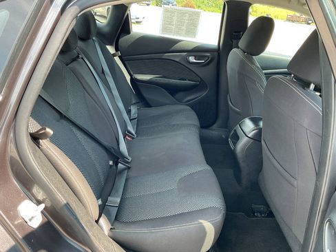 Used 2015 Dodge Dart SXT FWD image 30