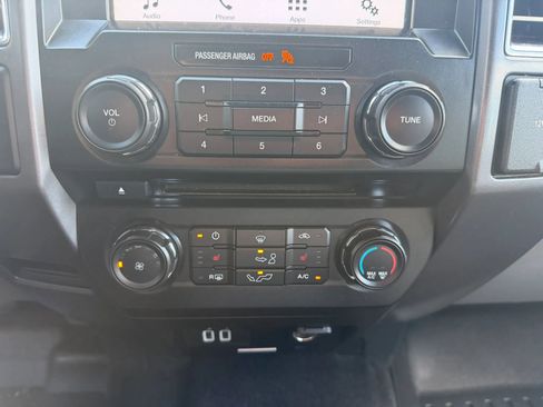 Used 2016 Ford F150 XLT w/ Equipment Group 302A Luxury AWD/4WD image 18
