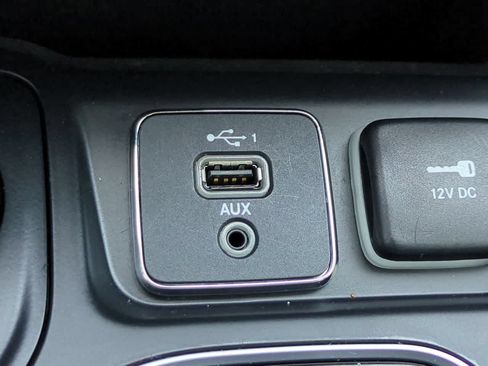 Used 2023 Jeep Cherokee Altitude Lux AWD/4WD image 21