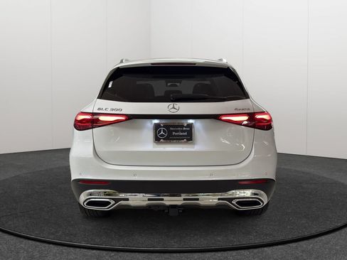 New 2026 Mercedes-Benz GLC 300 4MATIC image 6