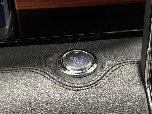 Used 2024 Lincoln Navigator L Reserve image 25