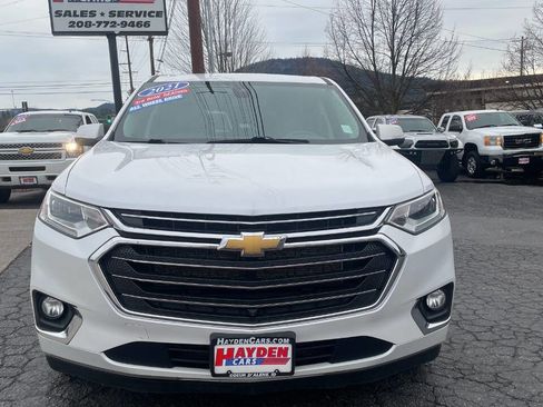 Used 2021 Chevrolet Traverse Premier image 8